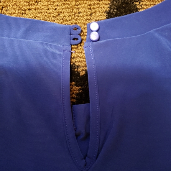 Cold shoulder blouse - Picture 3 of 4